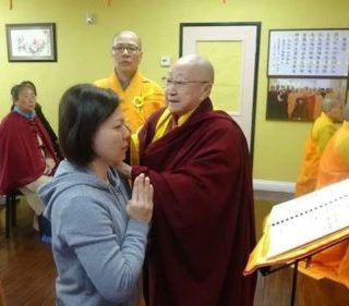 舍弃红尘入伽蓝——剃度法会见闻